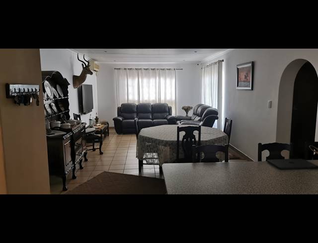 3 BEDROOM FREESTANDING FOR SALE IN SAFARI GARDENS